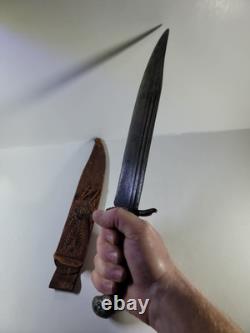 1880s To 1930s Middle Eastern Knife 14 OAL Clip Point, 2 Fullers, Horn Handle 1880s To 1930s Middle Eastern Knife 14 OAL Clip Point, 2 Fullers, Horn Handle