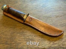 1960's USA Kabar 1207 Finger Groove Knife with Original Leather Sheath