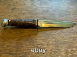 1960's USA Kabar 1207 Finger Groove Knife with Original Leather Sheath