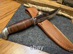 1965-1969 CaseXX 323-5 Fixed Blade Hunting Knife Original Sheath Nice Condition