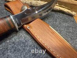 1965-1969 CaseXX 323-5 Fixed Blade Hunting Knife Original Sheath Nice Condition