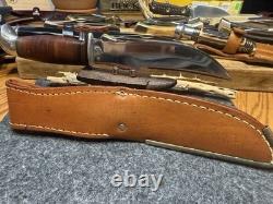 1965-1969 CaseXX 323-5 Fixed Blade Hunting Knife Original Sheath Nice Condition