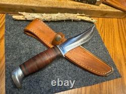 1965-1969 CaseXX 323-5 Fixed Blade Hunting Knife Original Sheath Nice Condition