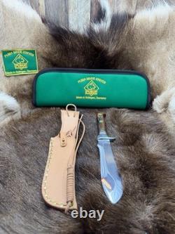 1967 Puma 6399 White Hunter With Jacaranda Handles With Green Puma Pouch Mint