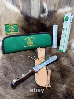 1967 Puma 6399 White Hunter With Jacaranda Handles With Green Puma Pouch Mint