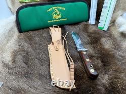 1967 Puma 6399 White Hunter With Jacaranda Handles With Green Puma Pouch Mint