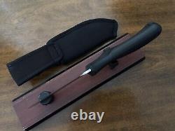 2009 Buck 495 Ergo Hunter Fixed Blade Knife Made In USA