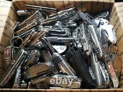 23 POUNDS TSA Confiscated Pocket Knives Various Brand TREASURE HUNT GRAB BOX BAG