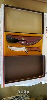 Buck Kalinga & Buck Akouna Knife With original Boxes/Sheaths Plus Colt CT6