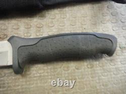 Buck hunting knife 650c marked pat pending very nice used condition. R239