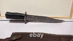 Damascus bowie knife