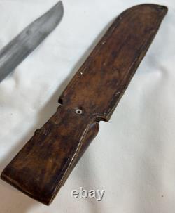 Early Vintage Western Cutlery W46 8 inch Fighting Combat Knife with Leather Sheath