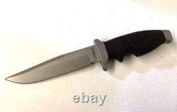 Gerber Steadfast Fixed Blade Knife with 6 Stainless Steel Blade Discontinued