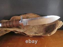 Hackman of Finland Vietnam Era Survival Knife