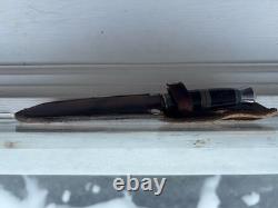 Robi Klaas Rare Vintage Vintage Fixed Blade Hunting Knife Etched Motif Sheath