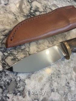 Smith & Wesson Fixed Blade Knife Model 159 SKINNER Hunting Knife Clean