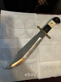 Timber rattler bowie knife