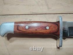 Vintage Buck 124 Frontier Bowie knife. 1988 limited edition