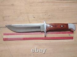 Vintage Buck 124 Frontier Bowie knife. 1988 limited edition