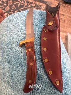 Vintage Buck Akonua USA Fixed Blade Knife with Buck Sheath