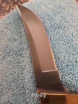 Vintage Buck Akonua USA Fixed Blade Knife with Buck Sheath