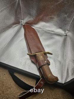 Vintage Full Tang Hunting Bowie Knife 9.5 Wood Handle + Sheath Pakistan