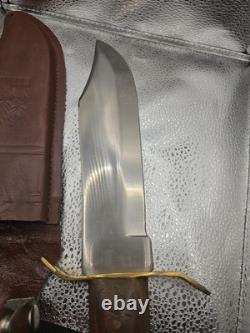 Vintage Full Tang Hunting Bowie Knife 9.5 Wood Handle + Sheath Pakistan