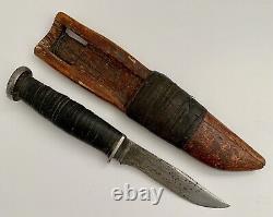 Vintage KA-BAR Olean, NY Hunting Knife WithHandcarved Wood Sheath 5 Blade