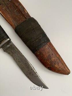 Vintage KA-BAR Olean, NY Hunting Knife WithHandcarved Wood Sheath 5 Blade