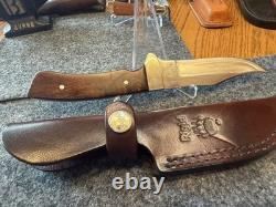 Vintage Rigid USA Fixed Blade Hunting Knife Leather Sheath Amazing Condition USA