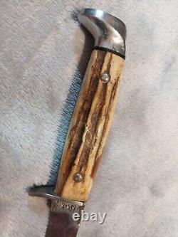 Vintage casexx 1965-69 516-5 stag handle knife with original sheath used