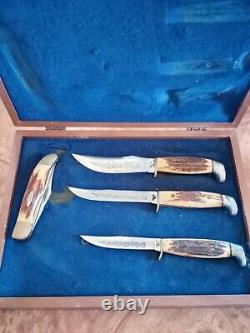 Vintage casexx case xx USA 1977 blue scroll stag hunting knife set old knives