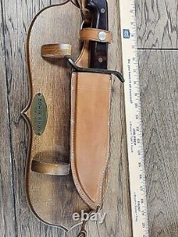 Vtg Western Cutlery USA W49 Bowie Hunting Knife w Leather Sheath USA 9 1/2 blde