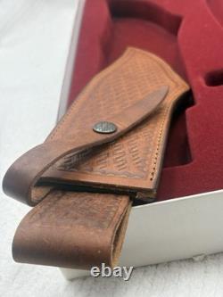 WR Case & Sons Cutlery Co Bowie Fixed Blade Hunting Knife With Leather Sheath