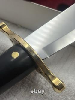 WR Case & Sons Cutlery Co Bowie Fixed Blade Hunting Knife With Leather Sheath