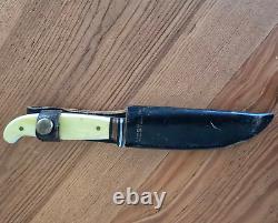 WWII Western 3.25 Fixed Blade Knife Full Tang with Sheath. Very Good Condition