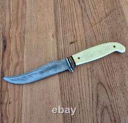 WWII Western 3.25 Fixed Blade Knife Full Tang with Sheath. Very Good Condition