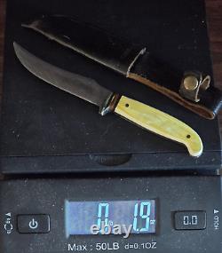 WWII Western 3.25 Fixed Blade Knife Full Tang with Sheath. Very Good Condition